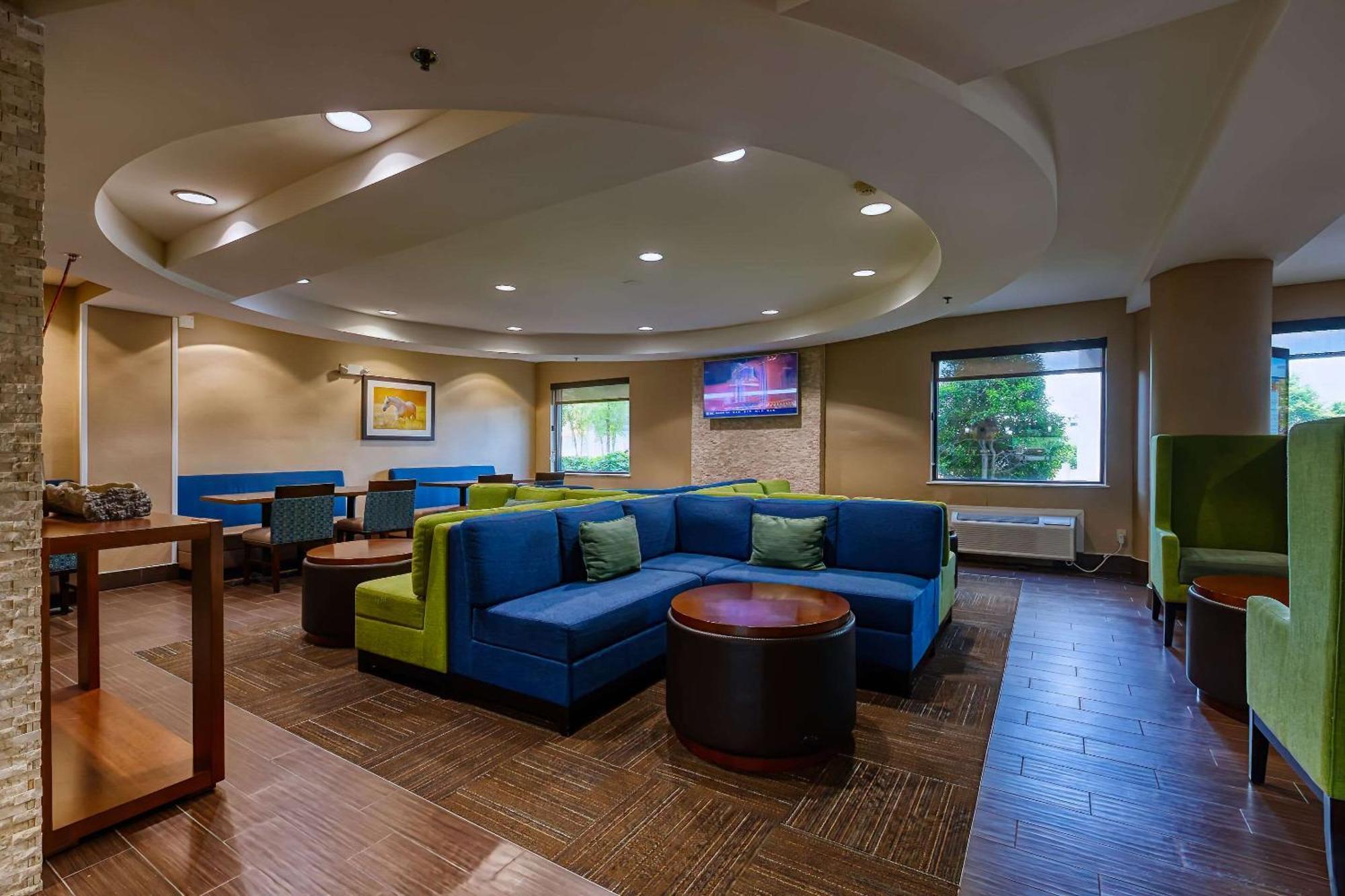 Comfort Inn & Suites Shepherdsville - Louisville South Exterior photo